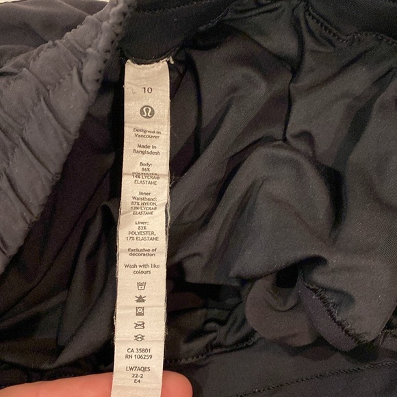 Lululemon-Running Shorts-Size 10-Black - Picture 3 of 3